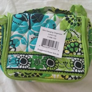 Travel toiletry organizer